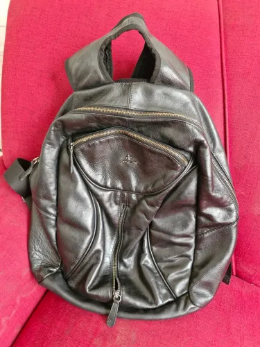 Mochila de couro Dudalina