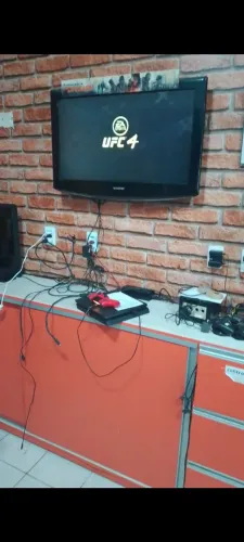 PS4 em estado de novo 