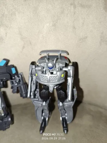 PREÇO NEGOCIÁVEL! Lote baratinho Transformers: Fracture RiD, Ironhide e Jazz Legends Class
