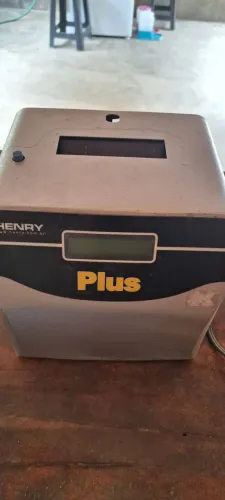 Relógio de ponto Henry com defeito 