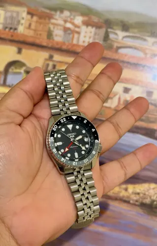 Seiko 5 Sports GMT " Bruce Wayne "