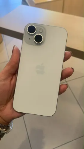 iPhone 15 128gb