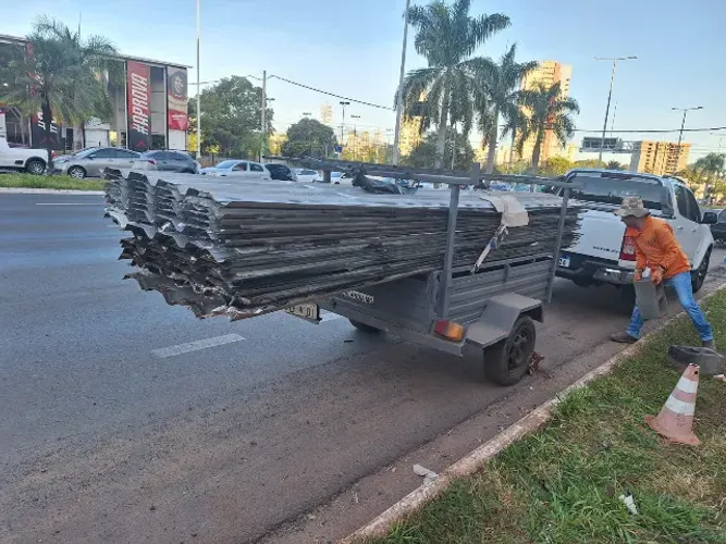 Telhas de zinco para tapume