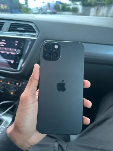 iPhone 15 plus 128gb