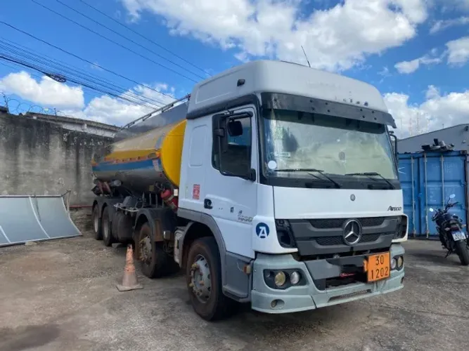 MERCEDES BENZ ATEGO 3030
