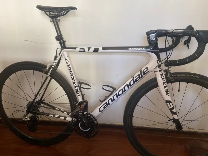 Bicicleta Cannondale Super Six Evo HiMod