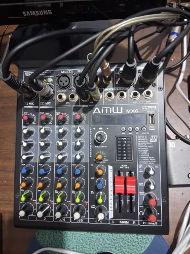 MESA DE SOM AMW MX6