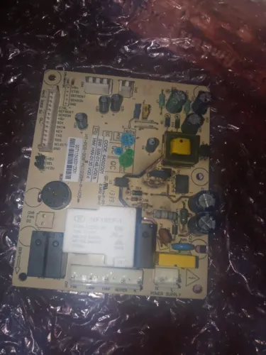 Placa da Geladeira Eletrolux DF52 no Estado