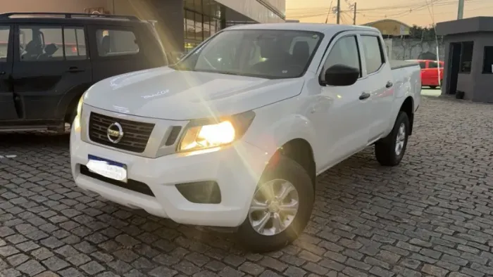 Nissan Frontier S CD 4X4 2.3 TB Diesel Mec. 2022