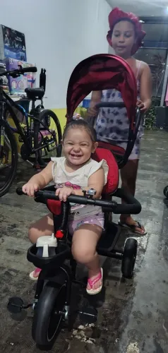 Triciclo de empurra bebê 