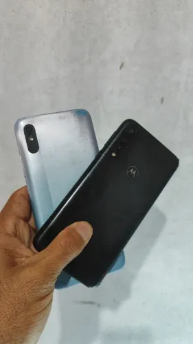 Redmi 9A. 64Gg moto g8 play 32Gg