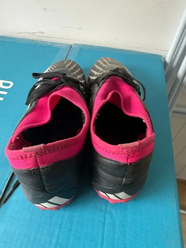 chuteiras adidas, umbro e kappa society numero 41