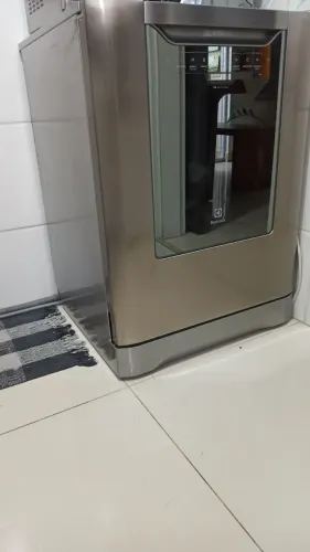 Máquina lava louças Electrolux 14 serviços