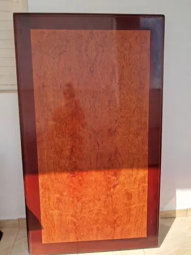 Mesa com 6 cadeiras em madeira maciça