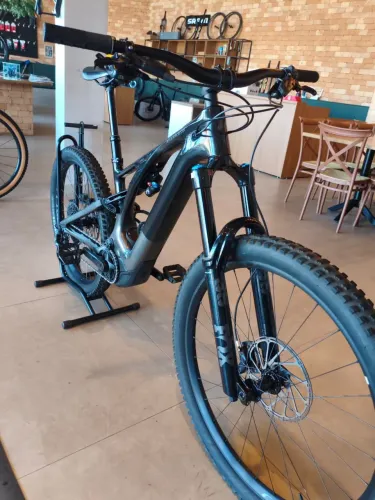 Specialized turbo g3 levo expert tamanho S3 