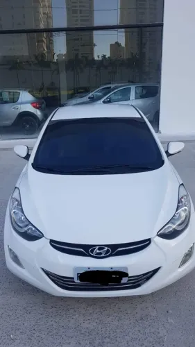 Hyundai Elantra GLS 1.8 16V Aut. 2012