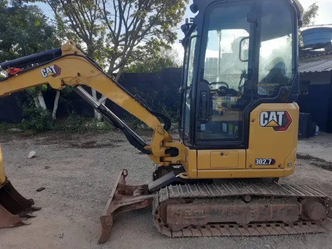 Mini escavadeira Caterpillar 302.7