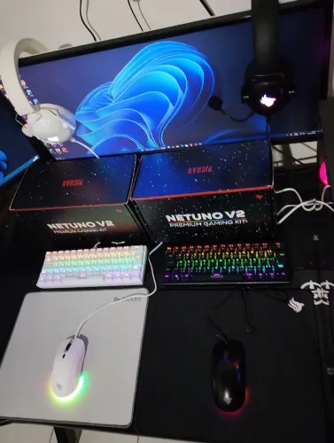 Kit gamer netuno v2 4x1 branco ou preto novo