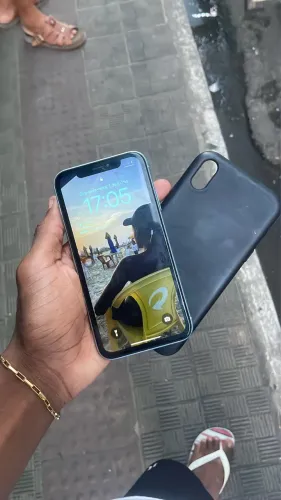 Vendo/troco Iphone XR