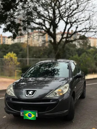 Peugeot 207 X-line 1.4 Flex 8V 5P 2011