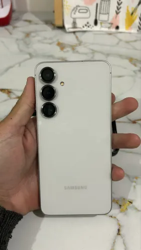 Samsung s24fe 