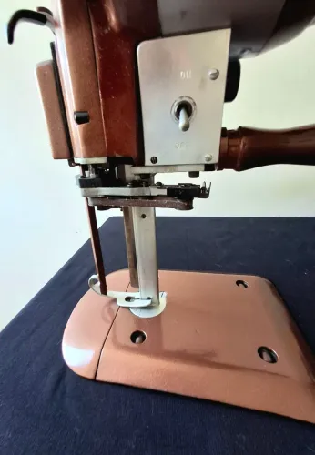 Máquina de faca para confecção