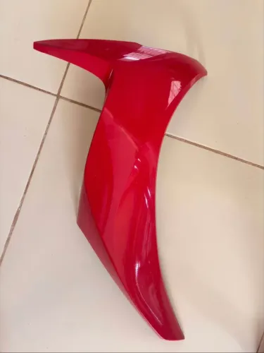 Carenagem Lateral Vermelha para biz