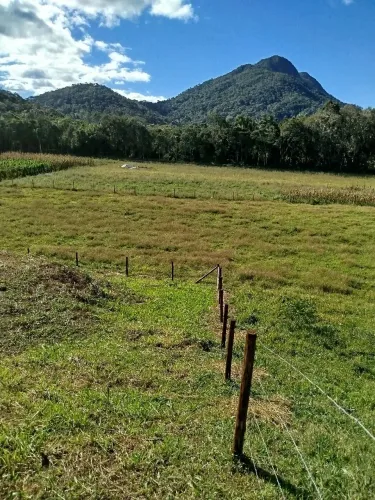 Sítio em Santo Amaro da Imperatriz