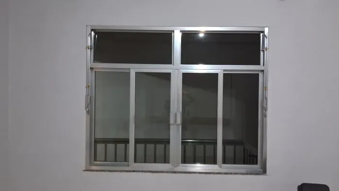 Janela de alumínio