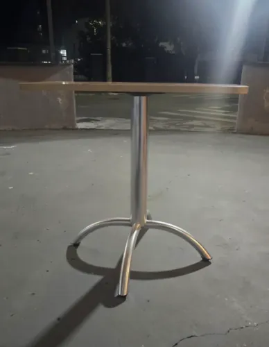 Mesa para lanchonete