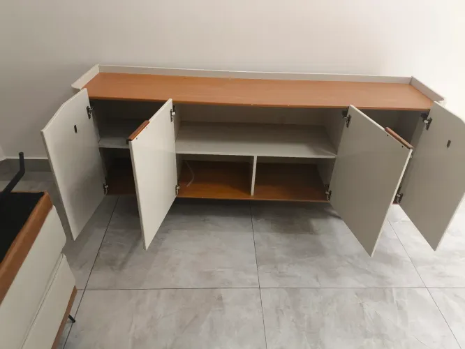 Buffet 4 portas
