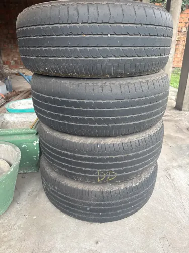 Jogo 4 pneus brigestone 265 60 r18 da s10