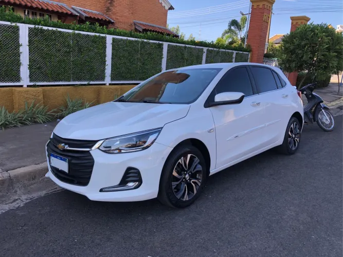 Chevrolet Onix Hatch Premier 1.0 12V TB Flex Aut. 4P 2023