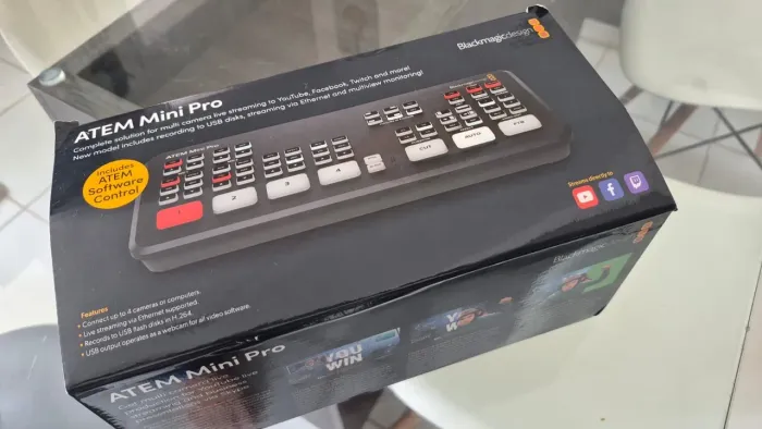 Vendo Mesa de Corte / Switcher de Vídeo Blackmagic ATEM Mini Pro