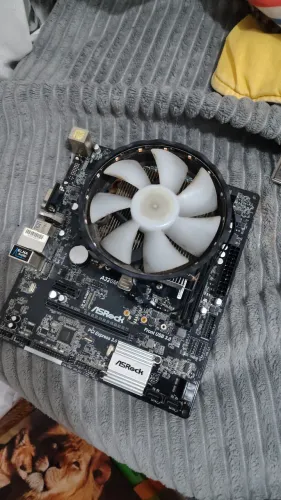 R7 1700x + a320mhd