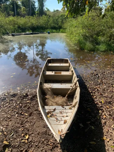 Barco de alumínio 