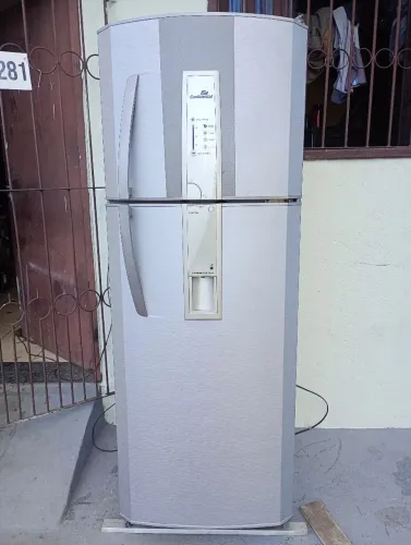 Serviços de conserto de geladeira e frizeres em geral