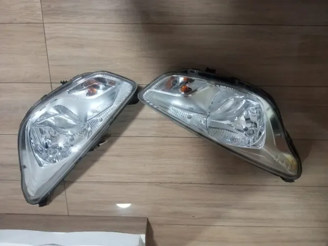 Farol Ford Ka 2019