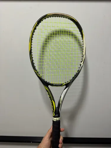 Raquete Yonex EZone DR 102 Graphite Isometric