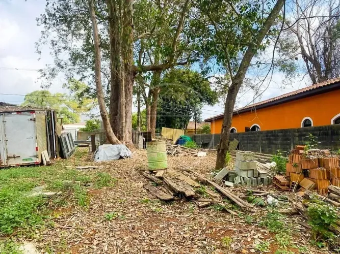 Terreno à venda no Parque do Terceiro Lago