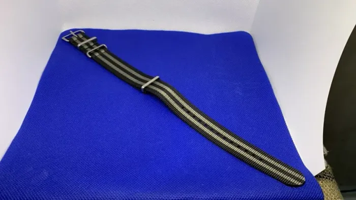 Pulseira para Relogio Nato Otan Preta com Listas Cinza 22mm