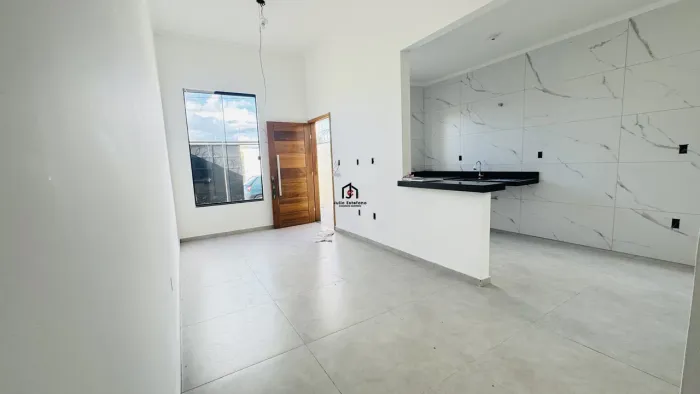 Casa com 2 dormitórios sendo 1 suíte no bairro Portal dos Eucaliptos em Pindamonhangaba