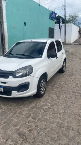 Fiat Uno Attractive 1.0 EVO Fire Flex 8V 5P 2019