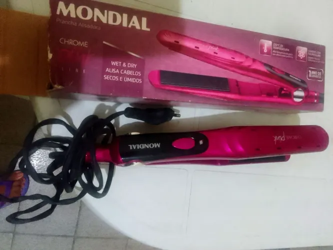 Prancha Mondial semi novo na caixa