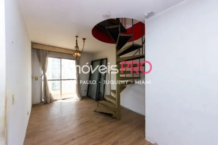 Cobertura duplex de 147m² com 3 dormitórios sendo 1 suíte e 2 vagas no Moema