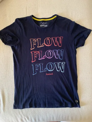 Camiseta Colcci