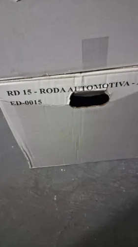 Conjunto de Roda de Ferro 15 Original Yaris Hatch