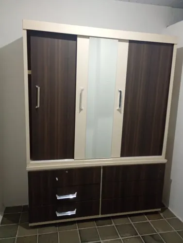 GUARDA ROUPA