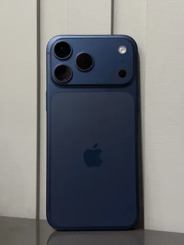iPhone 17 pro max