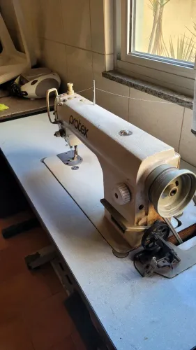 MÁQUINA DE COSTURA INDUSTRIAL PROTEX - RETA INDUSTRIAL